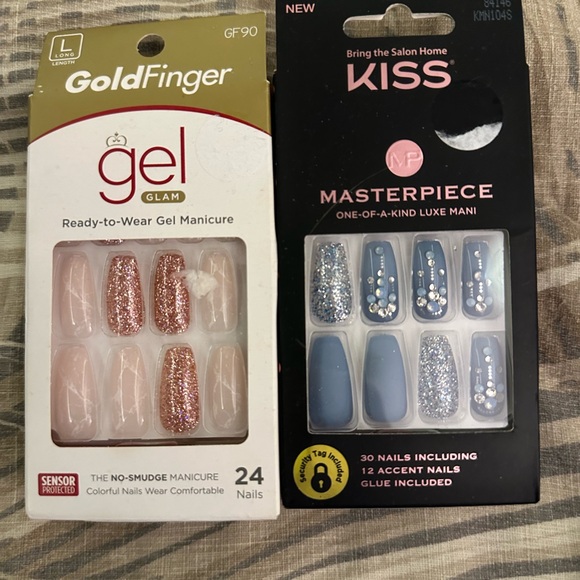 5 NIB Sets of Press On Nails - Picture 3 of 4